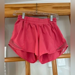 Lululemon Hotty Hot shorts - size 6